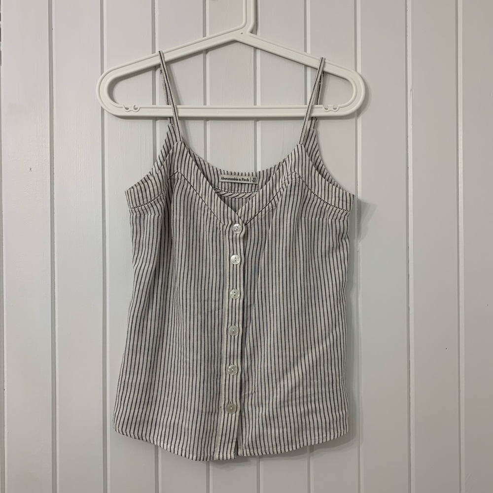 NWOT Abercrombie Tank XS